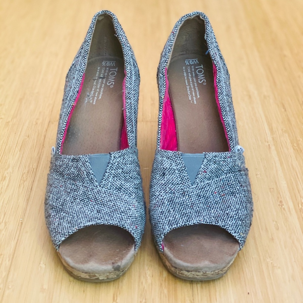 TOMS Gray Plaid Wedge